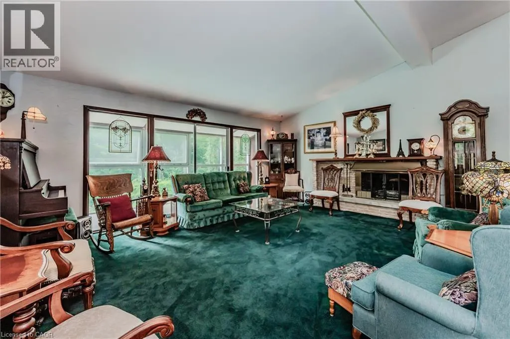 111 GRANDVIEW Drive