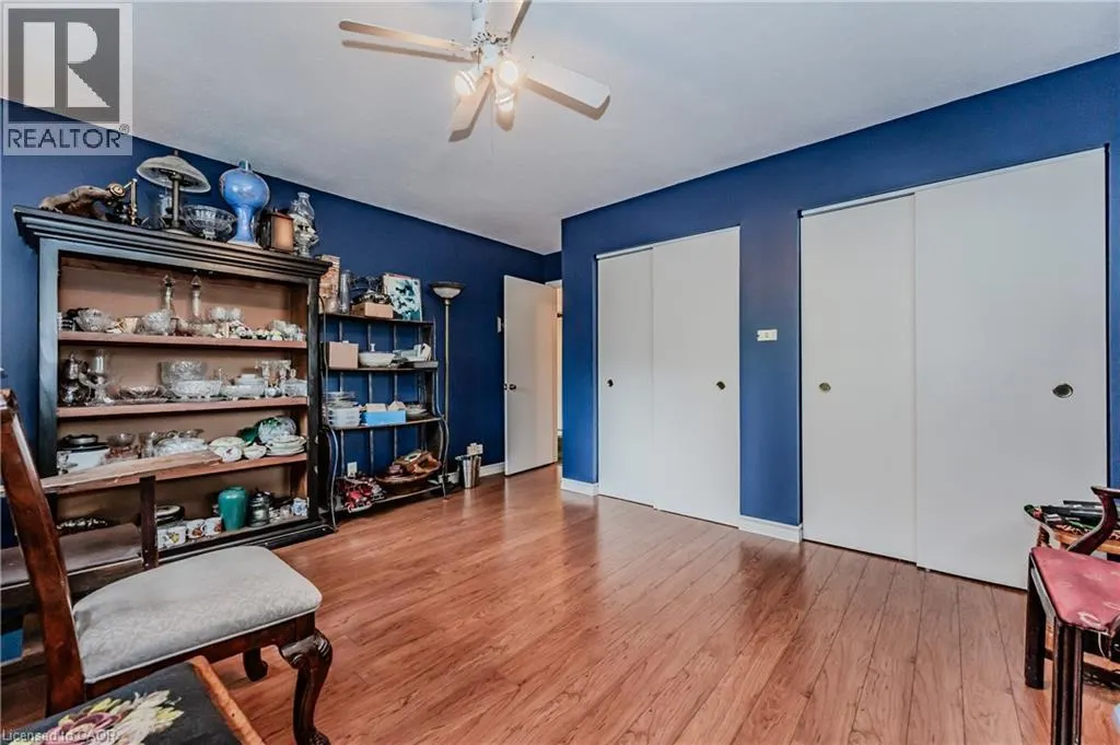 111 GRANDVIEW Drive
