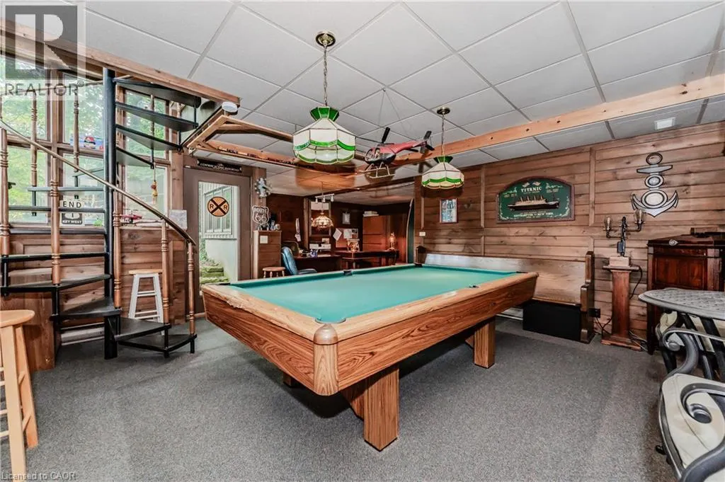 111 GRANDVIEW Drive