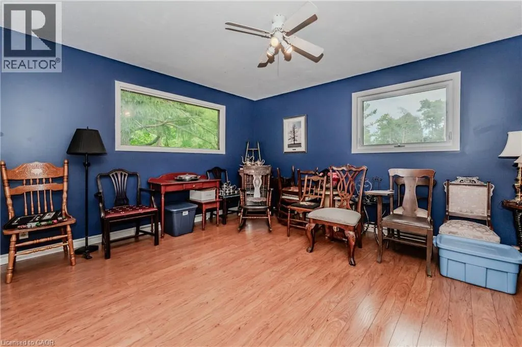 111 GRANDVIEW Drive