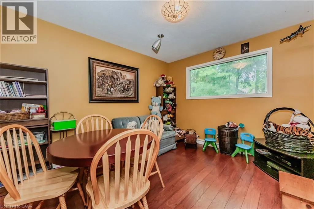 111 GRANDVIEW Drive