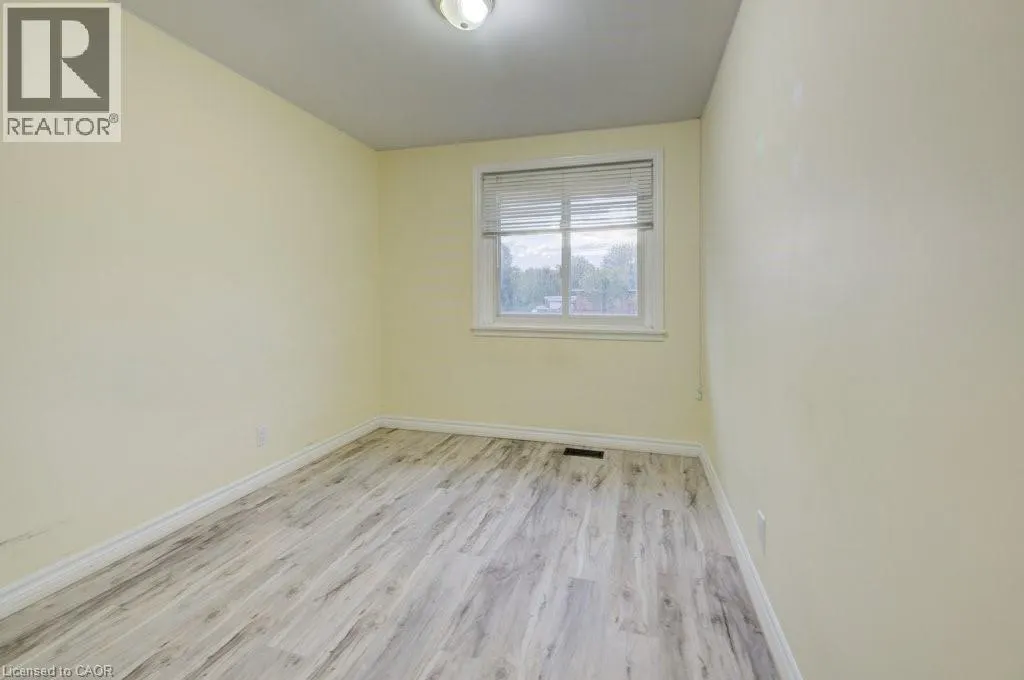 446 KINGSLEIGH Court