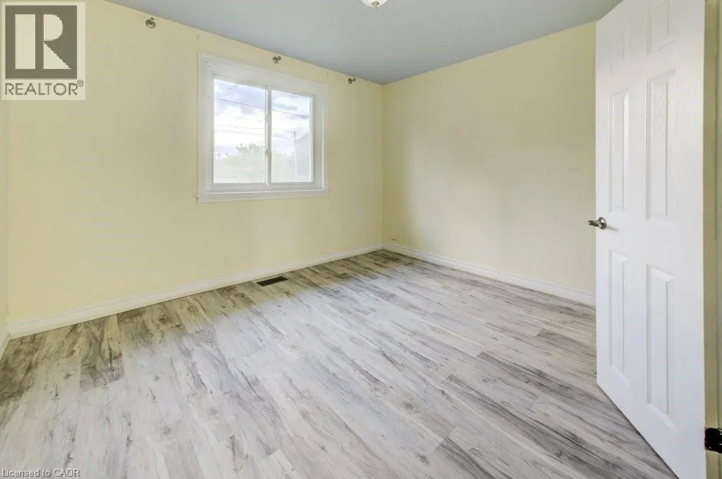446 KINGSLEIGH Court