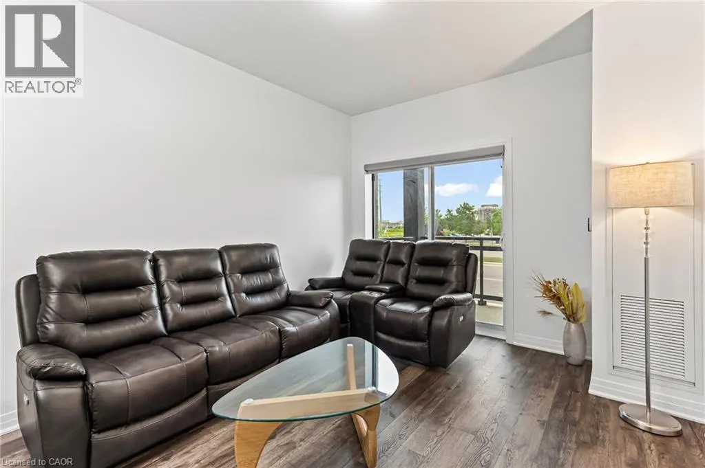 102 GROVEWOOD Common Unit# 121, #121