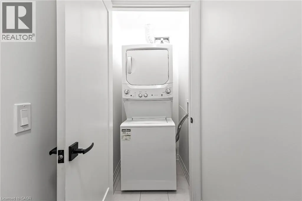 102 GROVEWOOD Common Unit# 121, #121