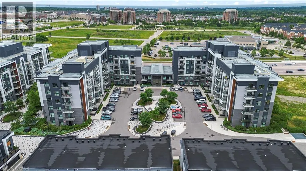 102 GROVEWOOD Common Unit# 121, #121