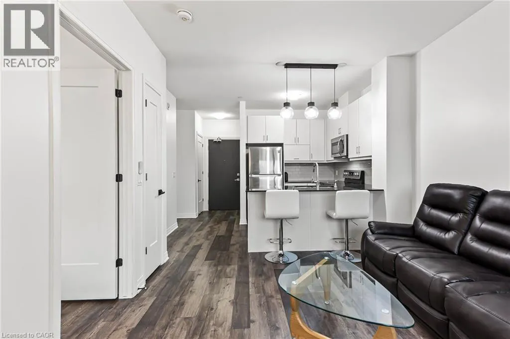 102 GROVEWOOD Common Unit# 121, #121