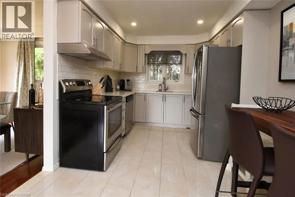 14 BASIN Crescent