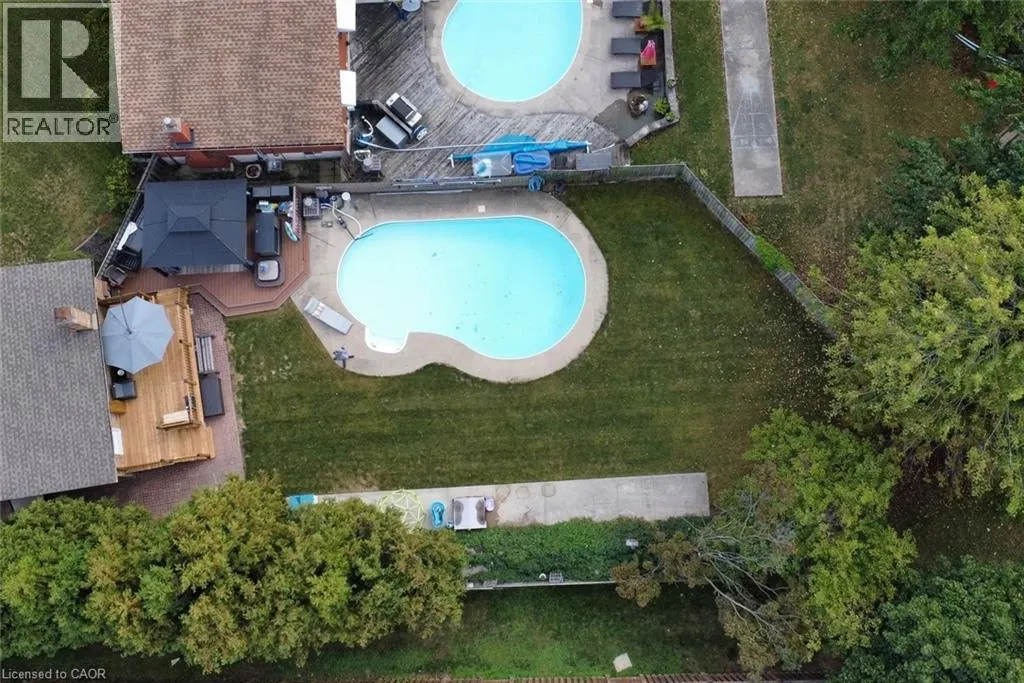 14 BASIN Crescent