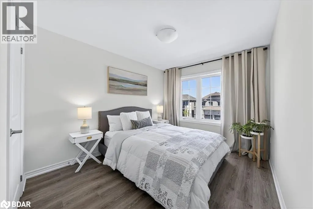 84 FERRAGINE Crescent