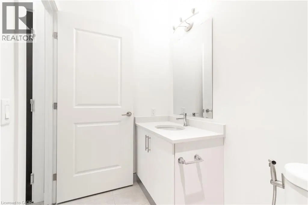 181 KING Street S Unit# PH1908, #PH1908