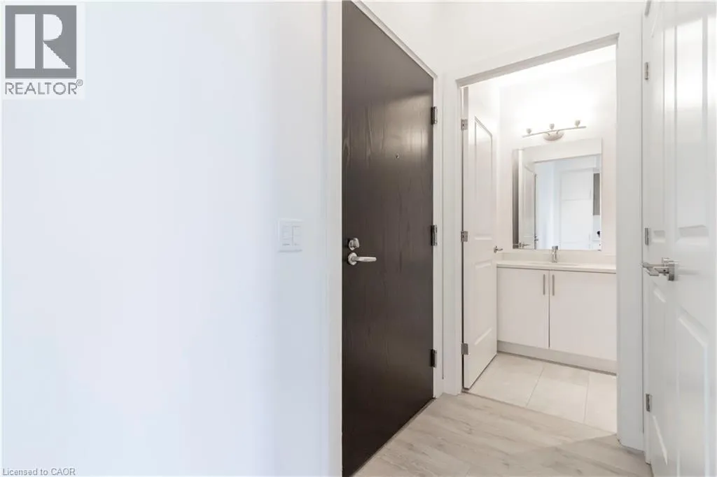 181 KING Street S Unit# PH1908, #PH1908