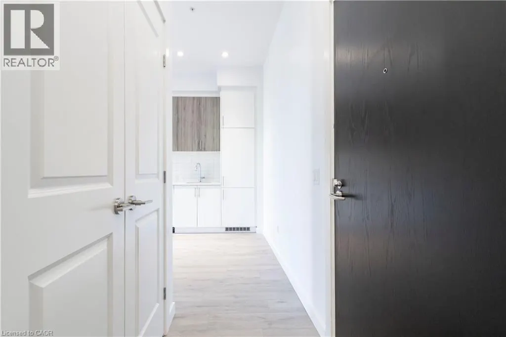 181 KING Street S Unit# PH1908, #PH1908