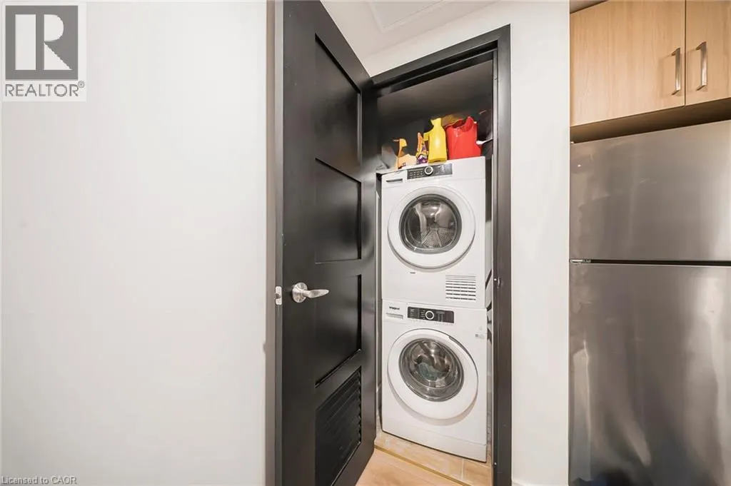 145 COLUMBIA Street W Unit# 909, #909