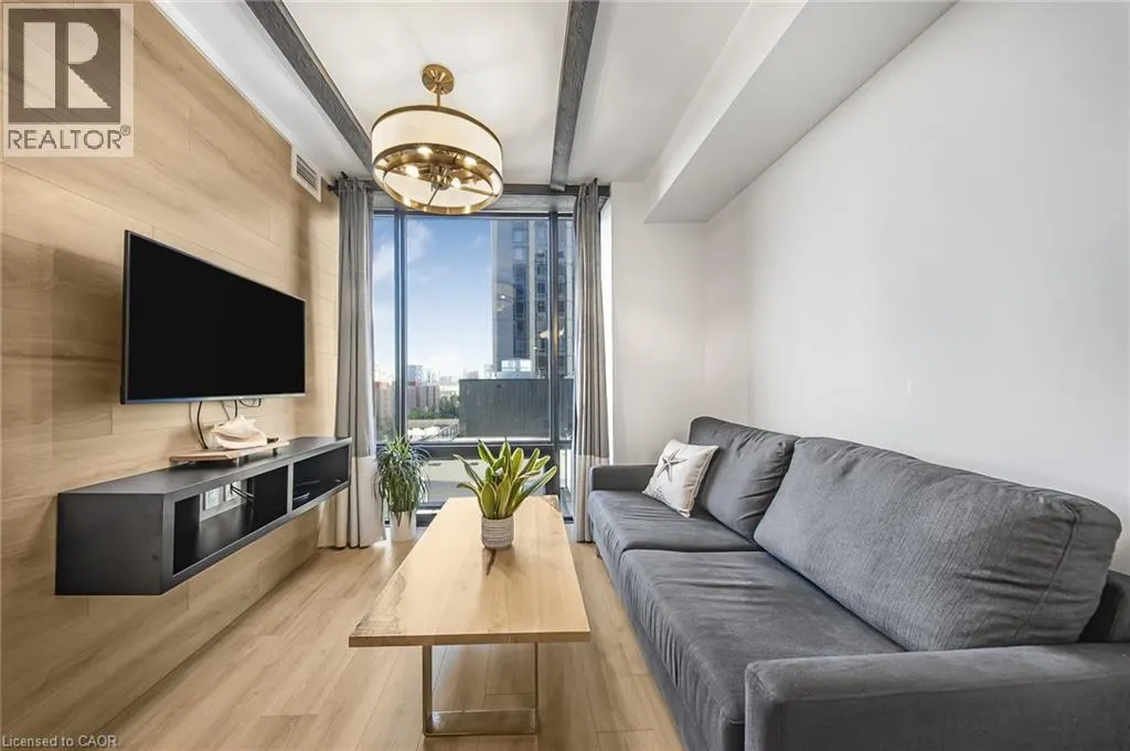 145 COLUMBIA Street W Unit# 909, #909