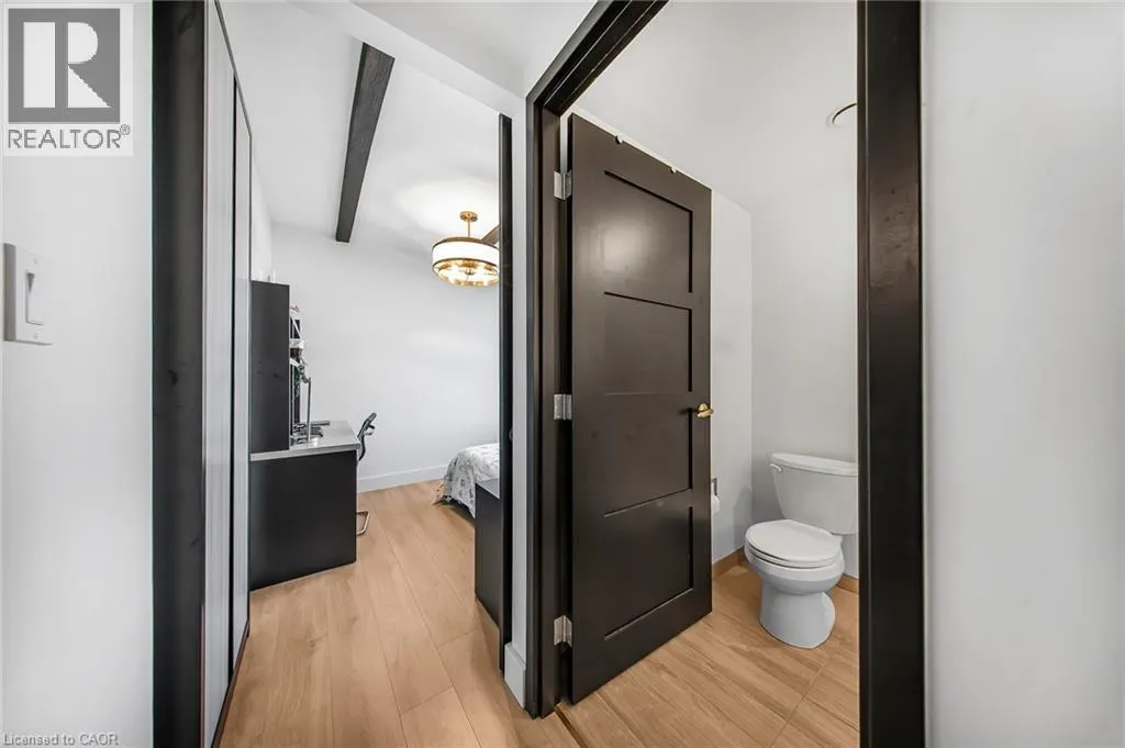 145 COLUMBIA Street W Unit# 909, #909