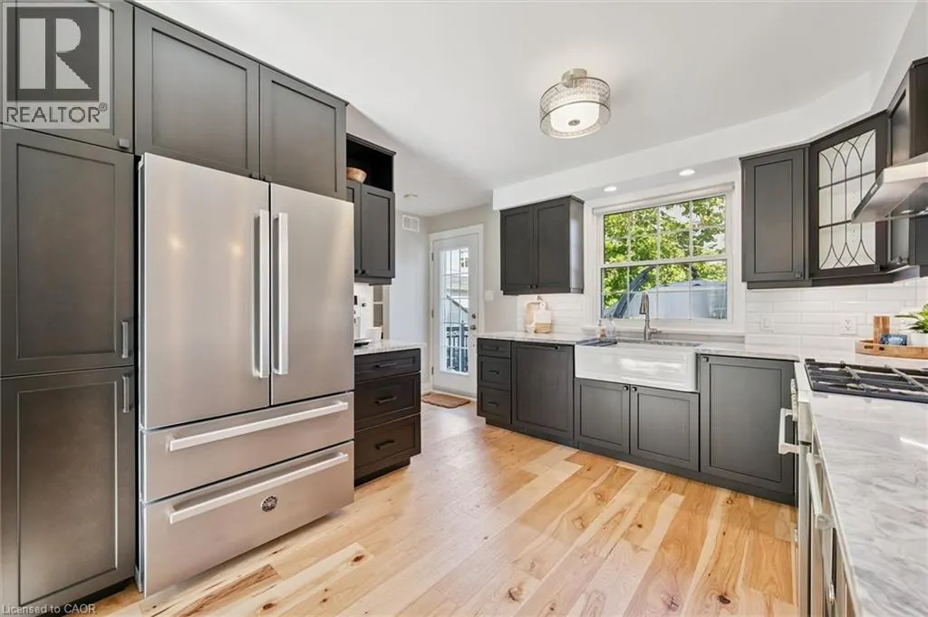 34 EAST Avenue
