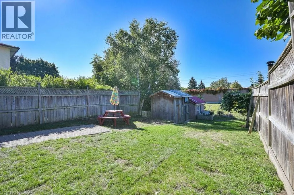 107 DINISON Crescent