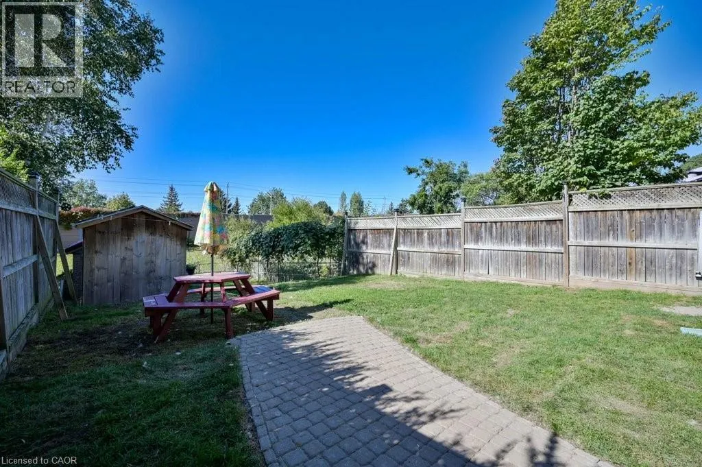 107 DINISON Crescent