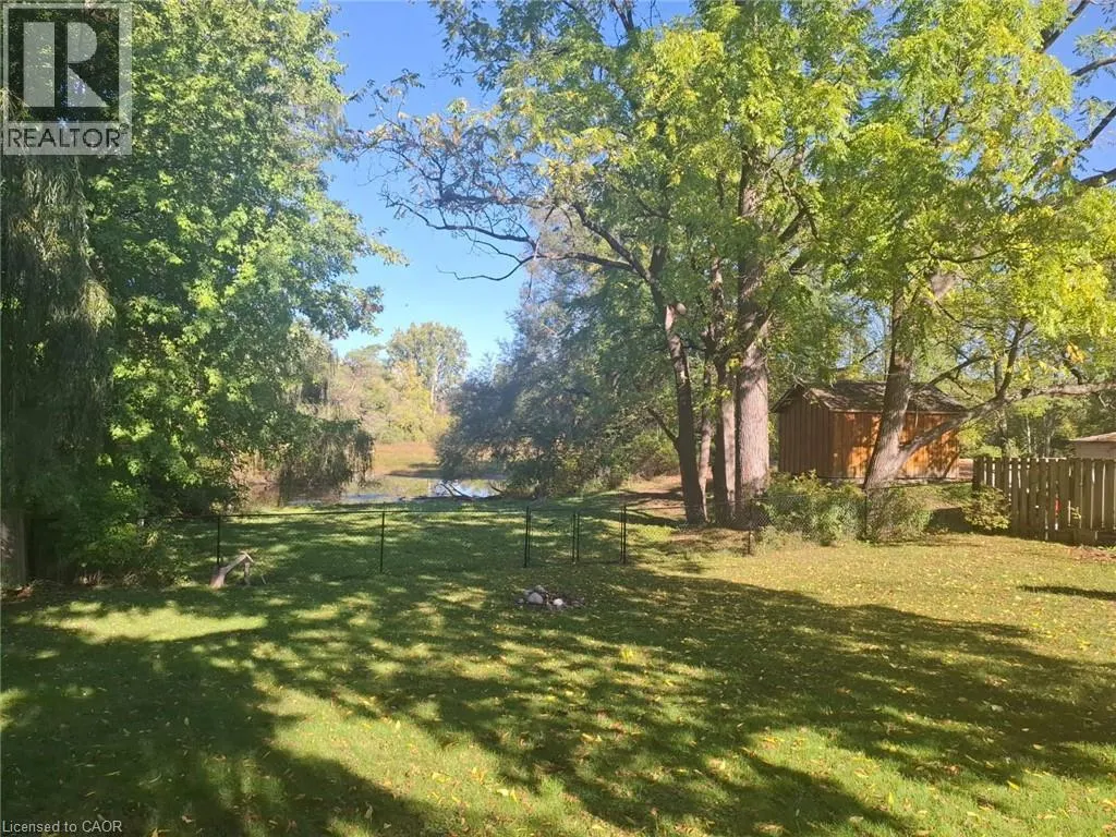 185 FRONT Street E