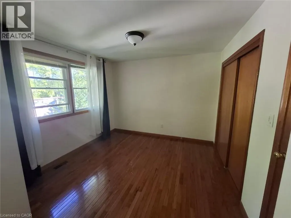 185 FRONT Street E