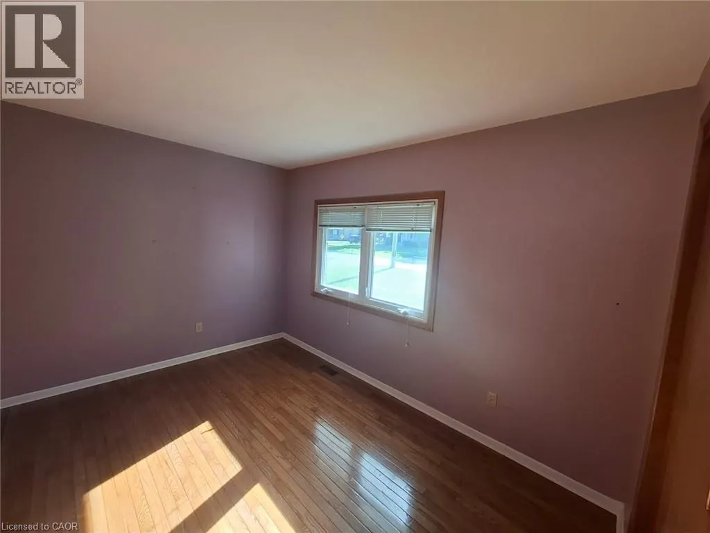 185 FRONT Street E