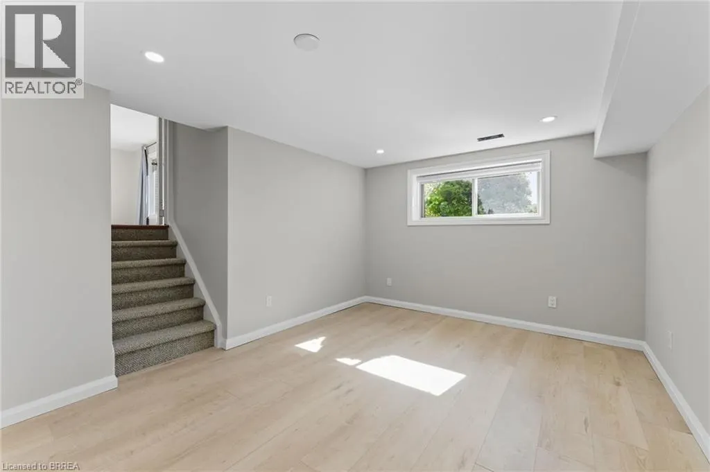 30 FORSYTHE Avenue