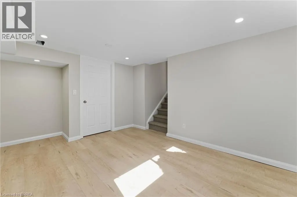 30 FORSYTHE Avenue