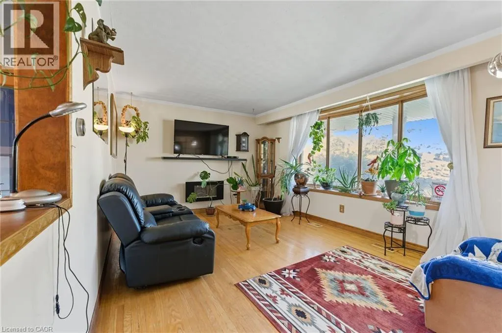 86 BALMORAL Drive