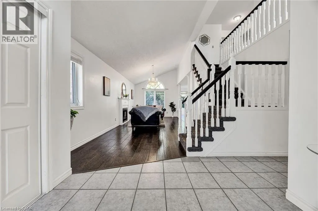 14 KELLER Crescent