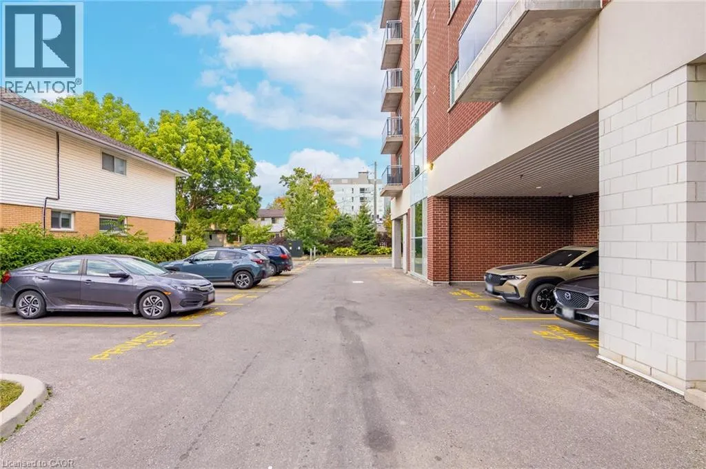 308 LESTER Street Unit# 406, #406