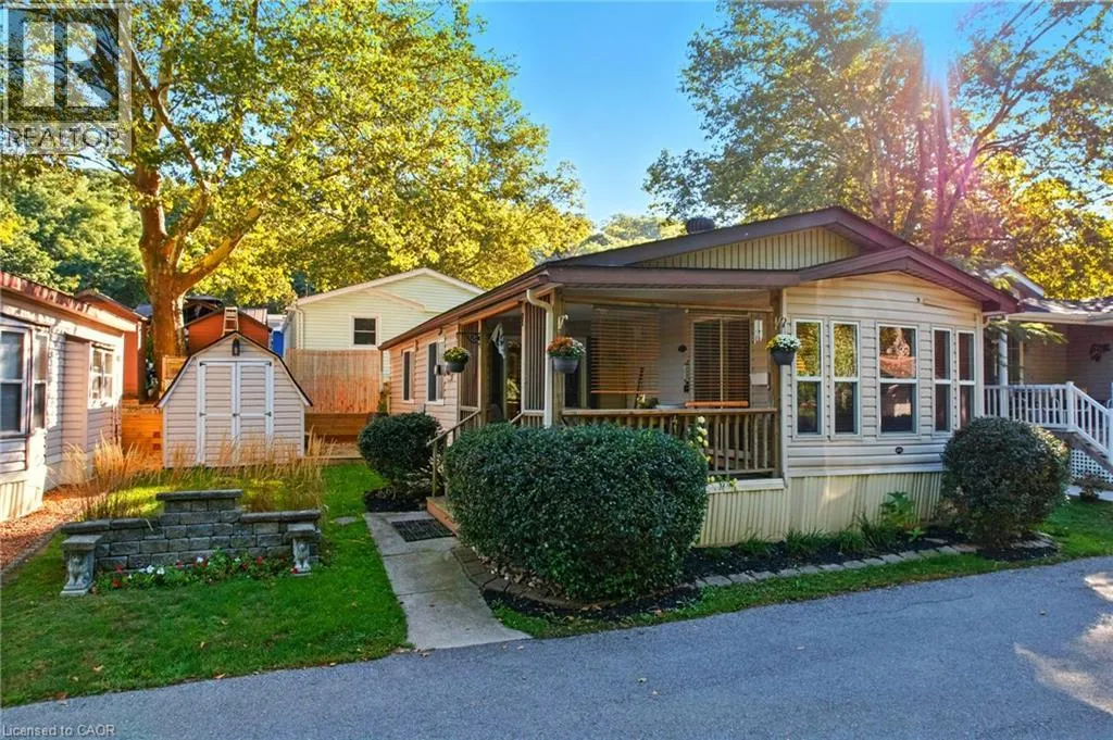 23 FOUR MILE CREEK Road Unit# 411, #411