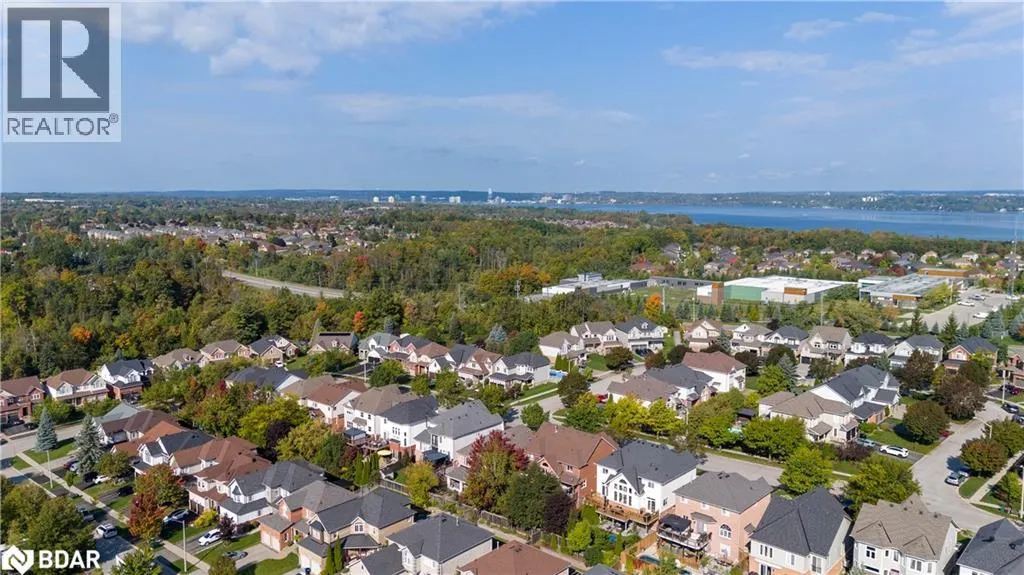 28 WINDSOR Crescent