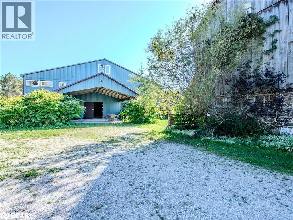2041 W FLOS RD FOUR Road W