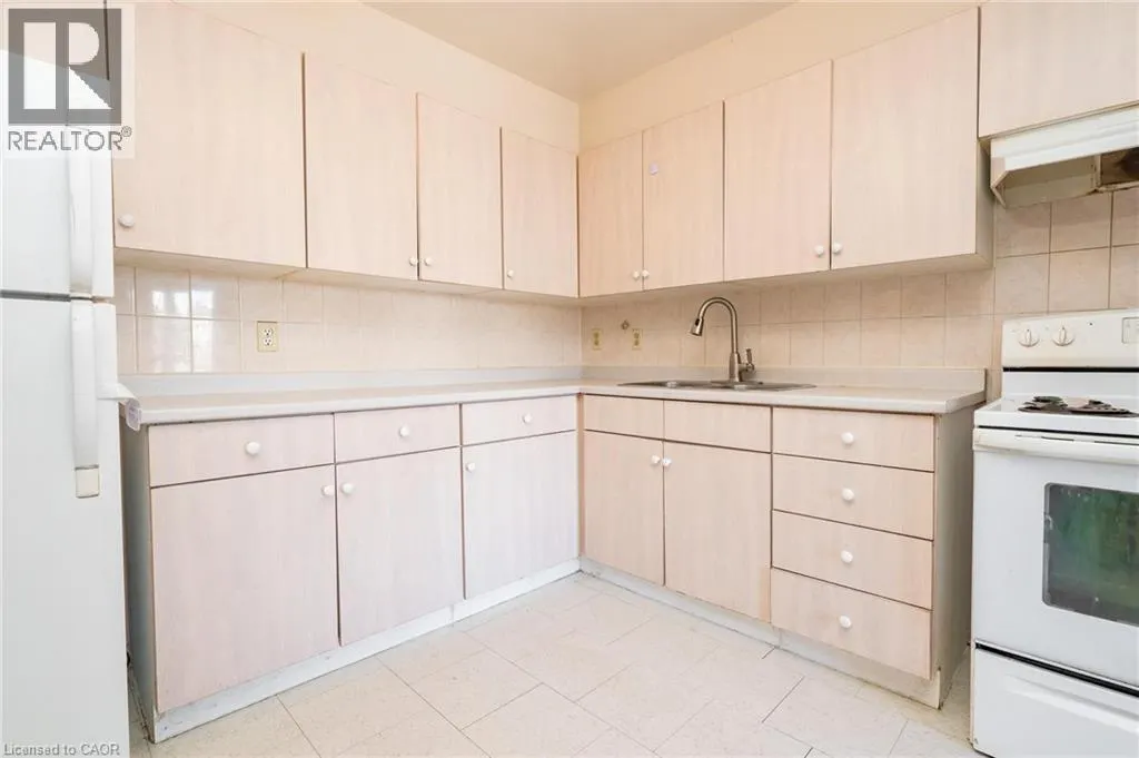 100 BROWNLEIGH Avenue Unit# 264, #264