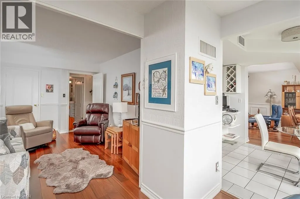 1276 MAPLE CROSSING Boulevard Unit# 612, #612