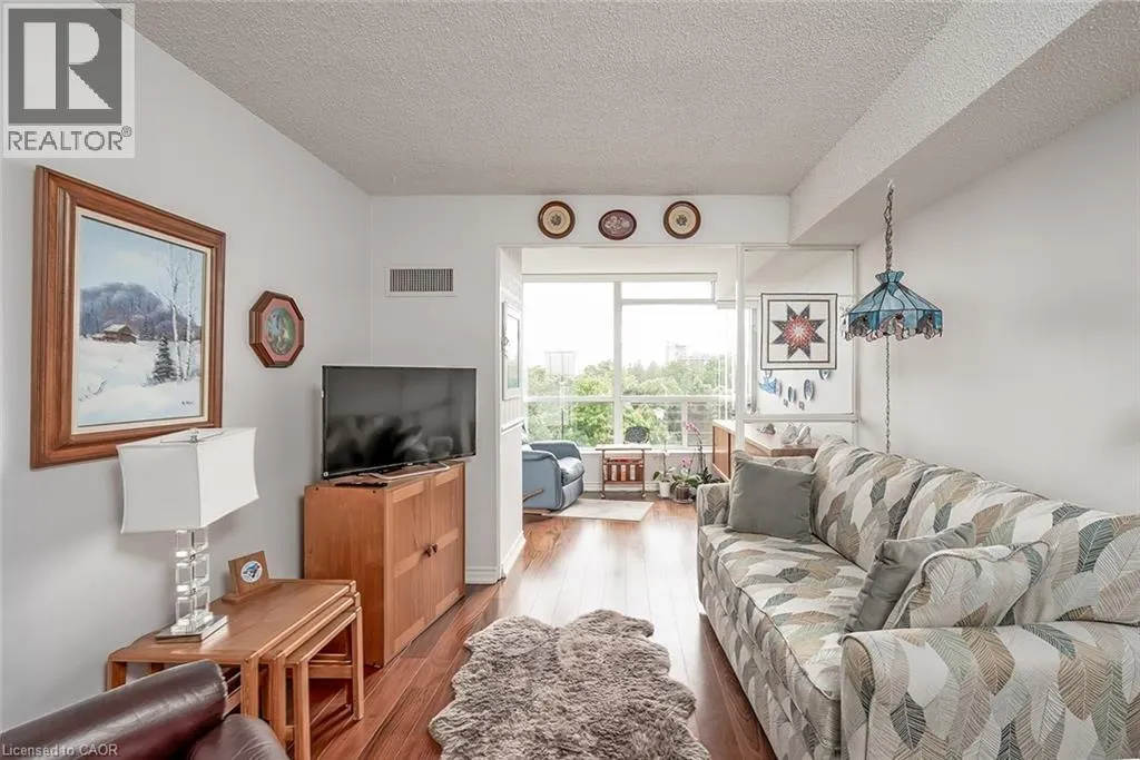 1276 MAPLE CROSSING Boulevard Unit# 612, #612