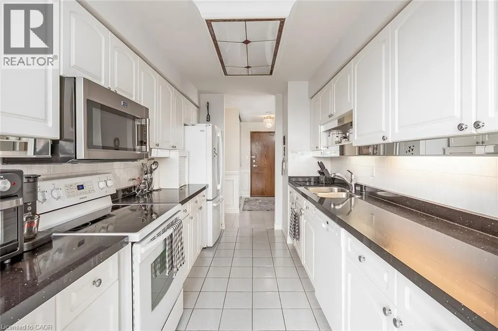1276 MAPLE CROSSING Boulevard Unit# 612, #612