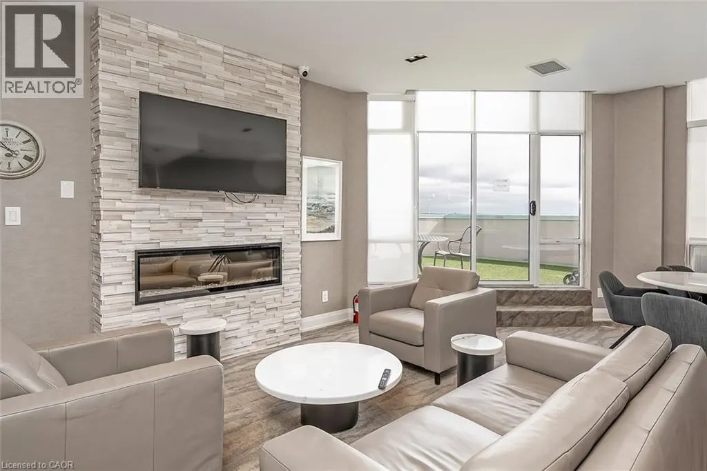 1276 MAPLE CROSSING Boulevard Unit# 612, #612