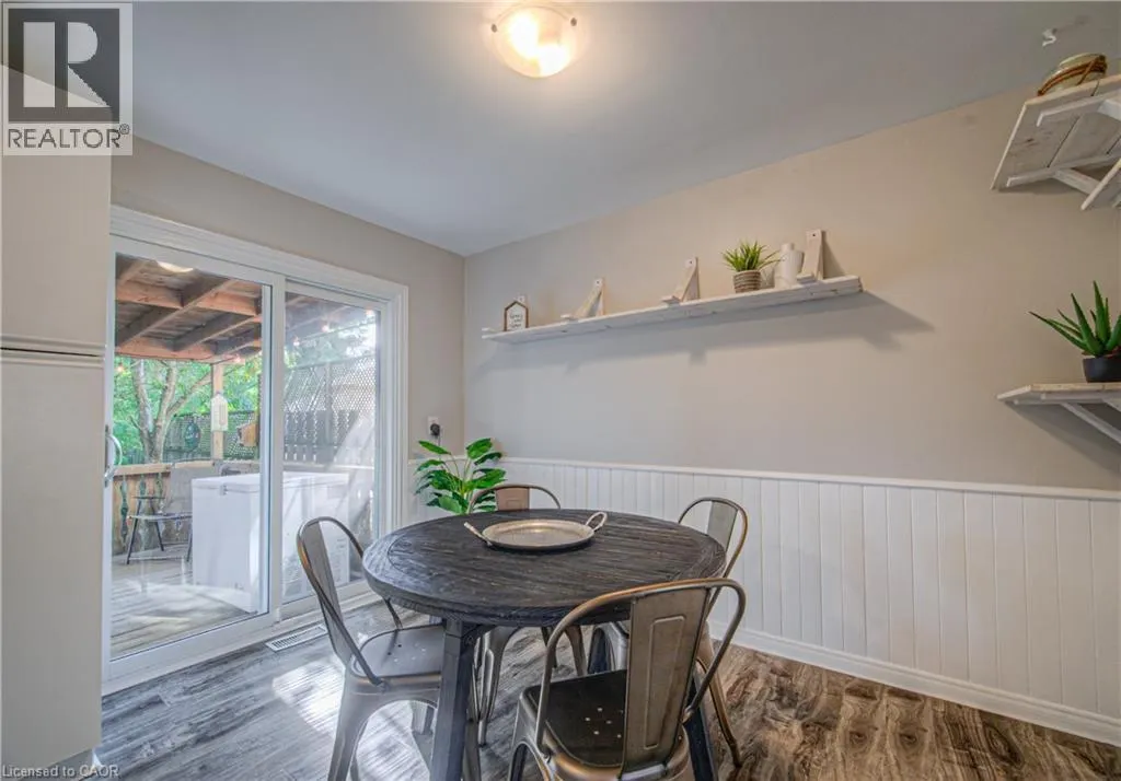 808 WALTER Street Unit# B, #B