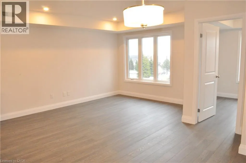160 ROCHEFORT Street Unit# D3, #D3