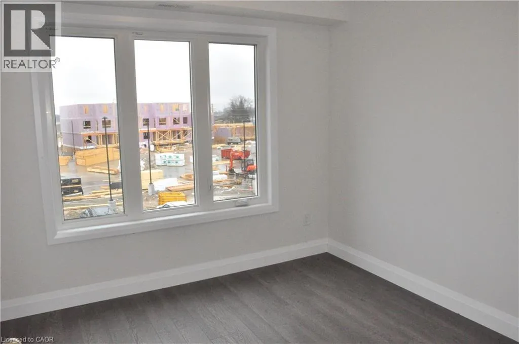 160 ROCHEFORT Street Unit# D3, #D3