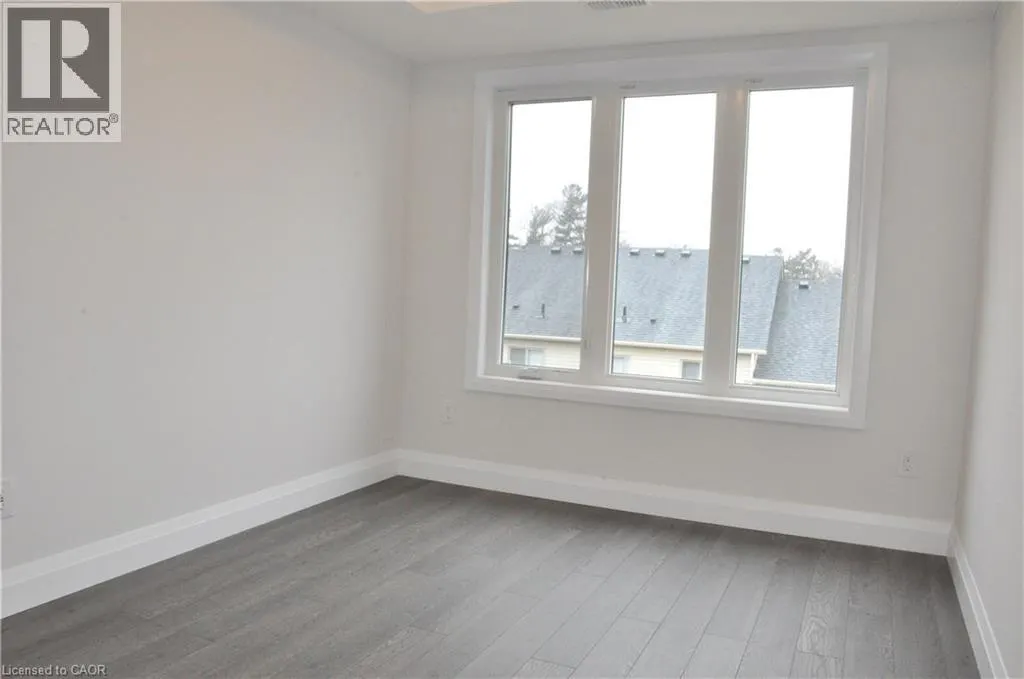 160 ROCHEFORT Street Unit# D3, #D3