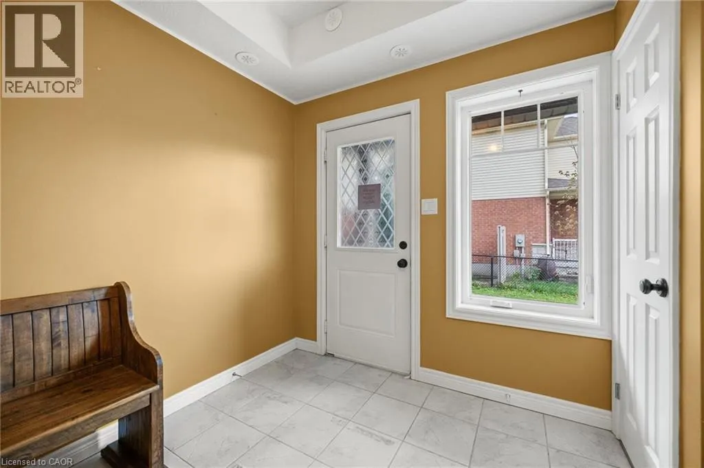 70 WILLOWRUN Drive Unit# A2, #A2