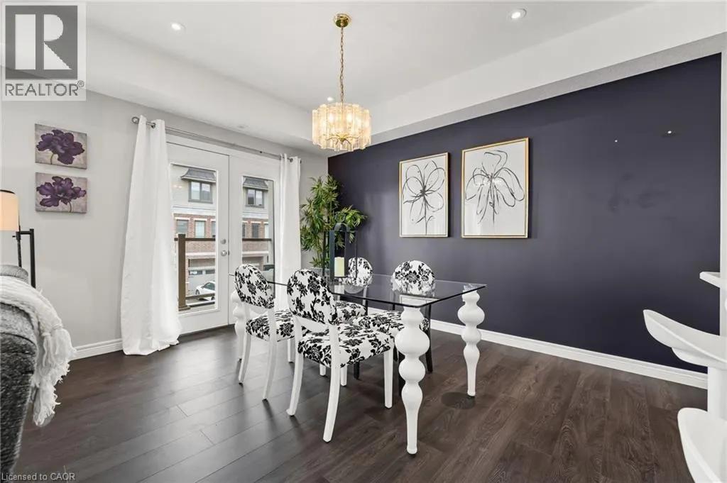 70 WILLOWRUN Drive Unit# A2, #A2