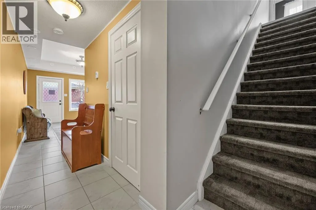 70 WILLOWRUN Drive Unit# A2, #A2