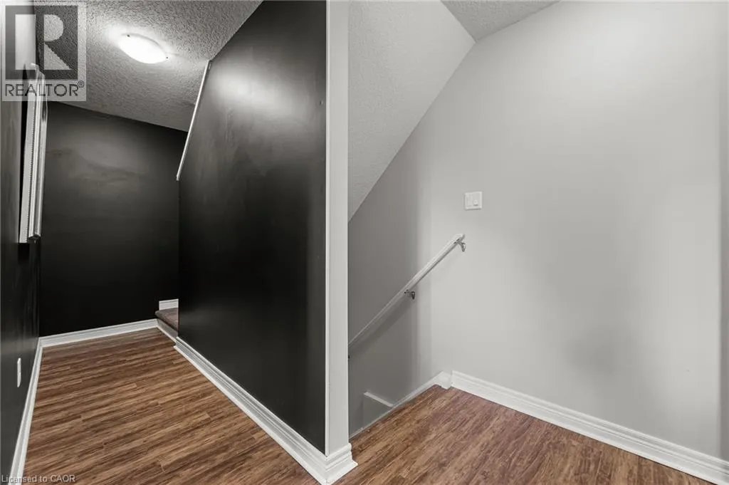 70 WILLOWRUN Drive Unit# A2, #A2