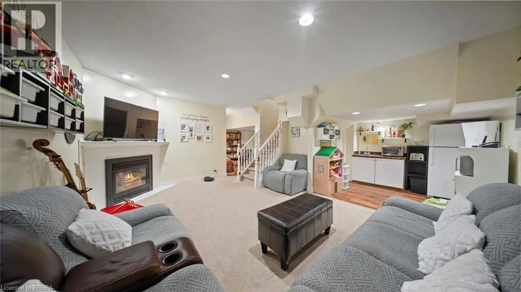 27 GILLIN Road