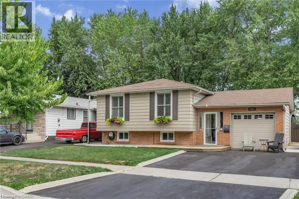 551 CHAMBERLAIN Road Unit# Upper, #Upper