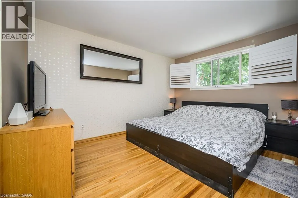 551 CHAMBERLAIN Road Unit# Upper, #Upper